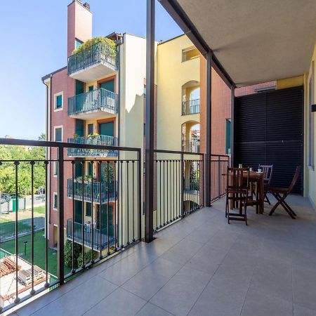 The Best Rent - Spacious Three-Bedroom Apartment With Terrace Milan Exterior photo