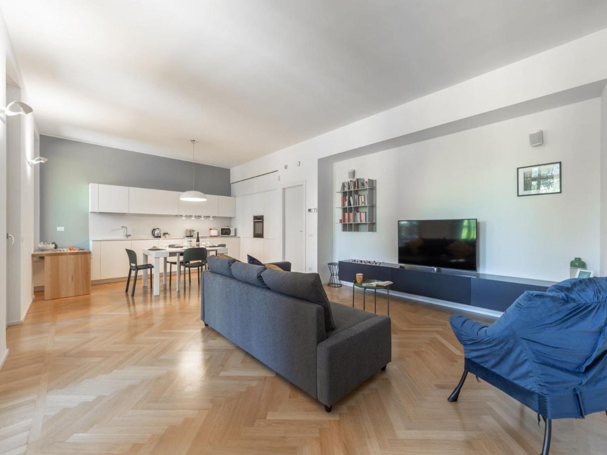 The Best Rent - Spacious Three-Bedroom Apartment With Terrace Milan Exterior photo