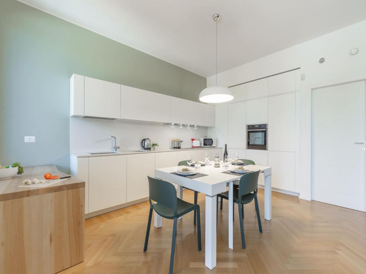 The Best Rent - Spacious Three-Bedroom Apartment With Terrace Milan Exterior photo