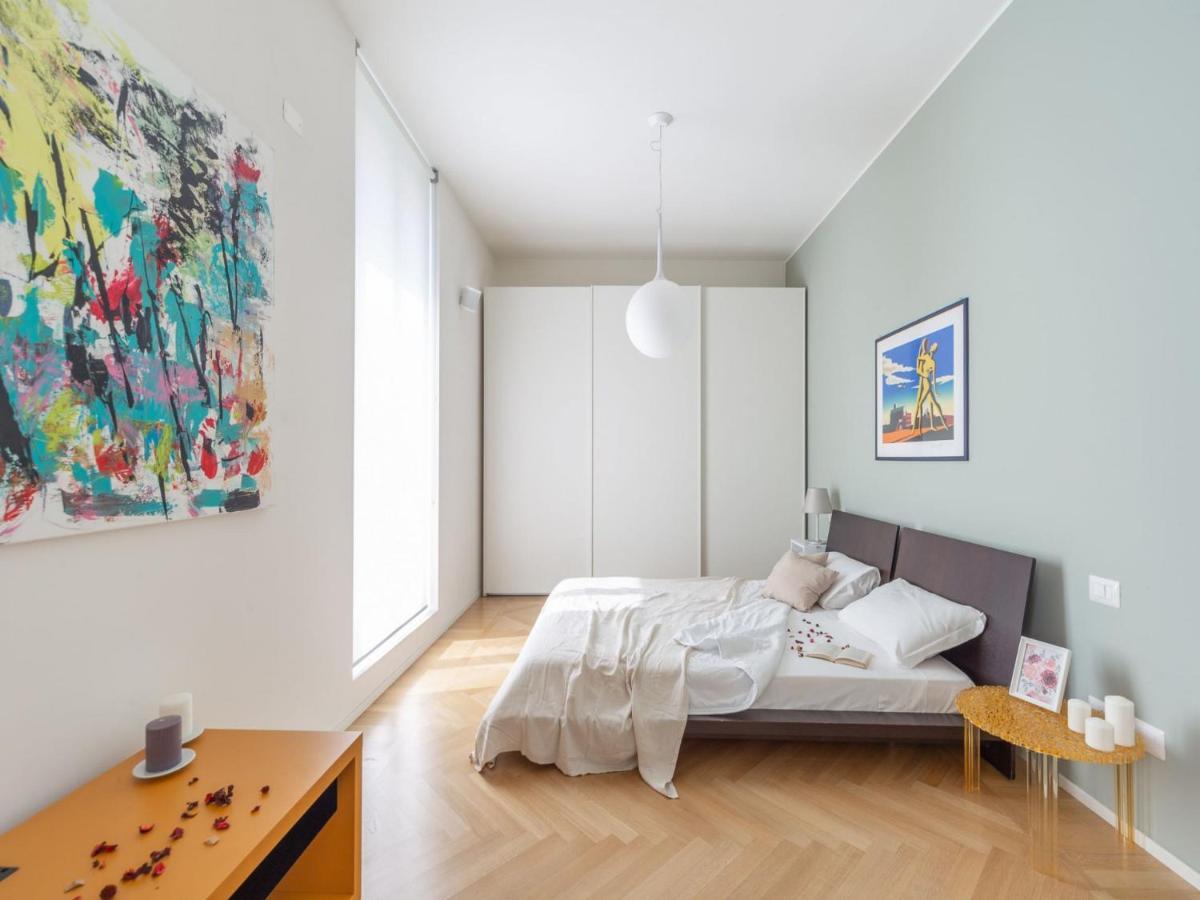The Best Rent - Spacious Three-Bedroom Apartment With Terrace Milan Exterior photo