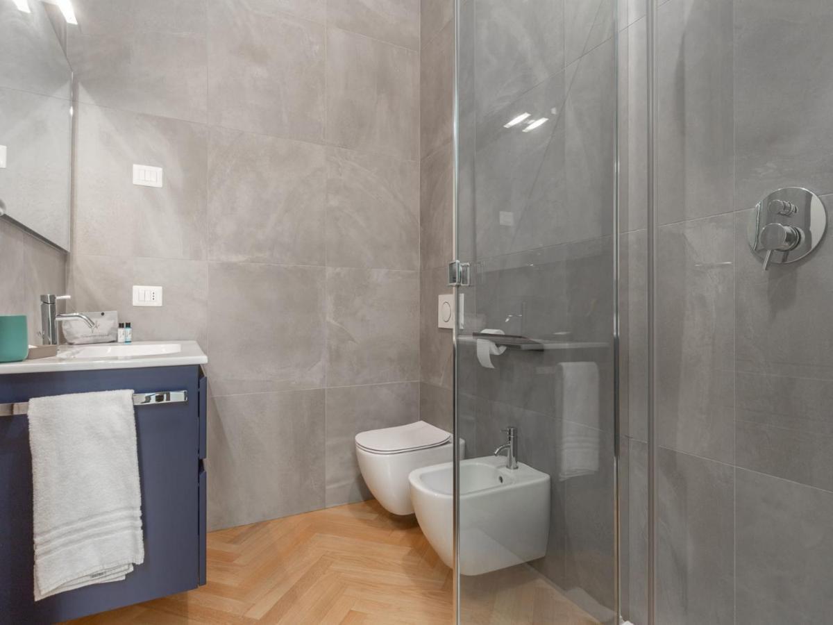 The Best Rent - Spacious Three-Bedroom Apartment With Terrace Milan Exterior photo