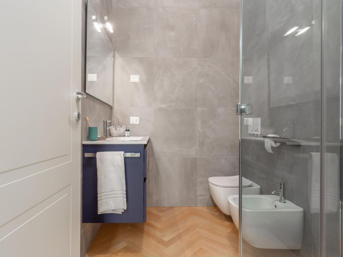 The Best Rent - Spacious Three-Bedroom Apartment With Terrace Milan Exterior photo