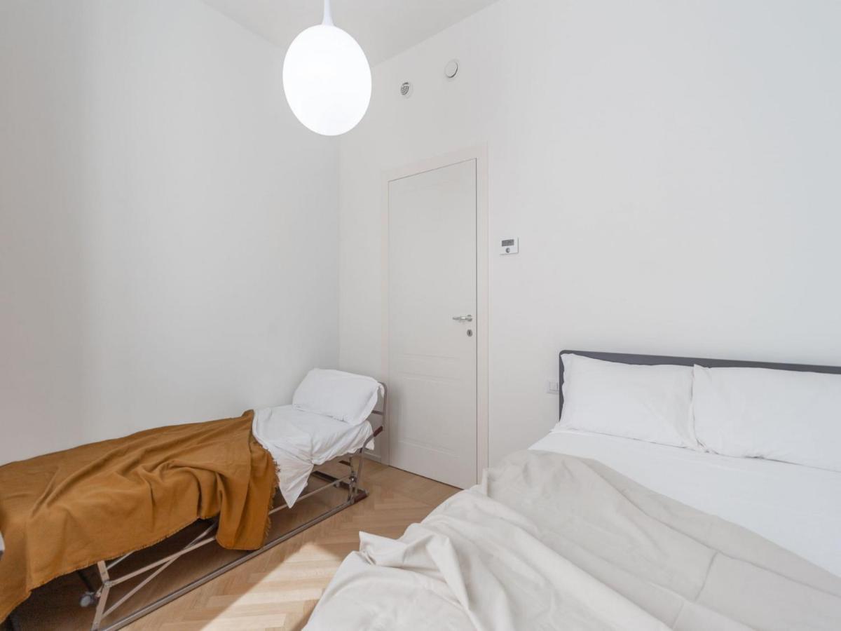 The Best Rent - Spacious Three-Bedroom Apartment With Terrace Milan Exterior photo